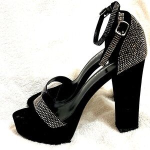 New designed Madden Girl glittering shoes for night time ceremony .